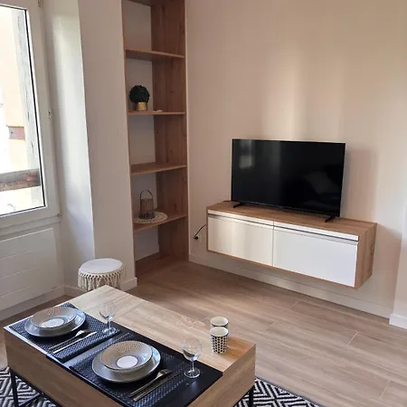 דירה Le Scandinave - Refurbished - Tram Stop אנמסה